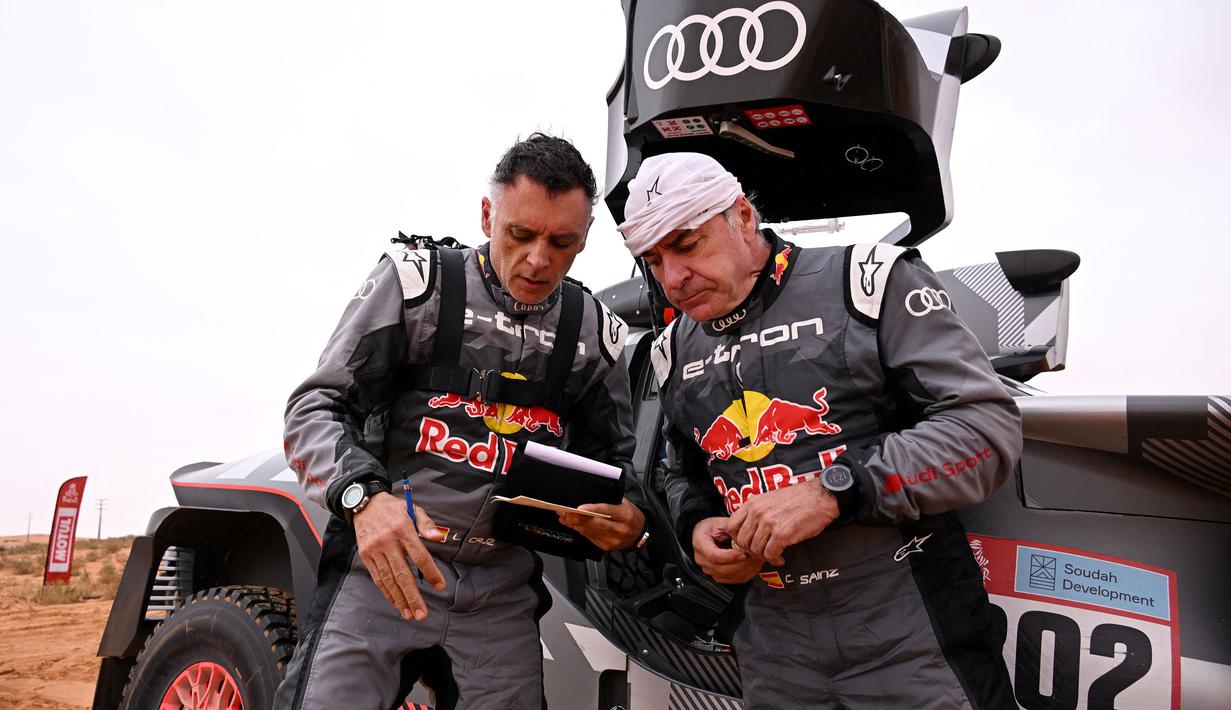 Audi RS Q e tron 1 - Audi RS Q e-tron debuts at the 2022 Dakar Rally Photos Gallery
