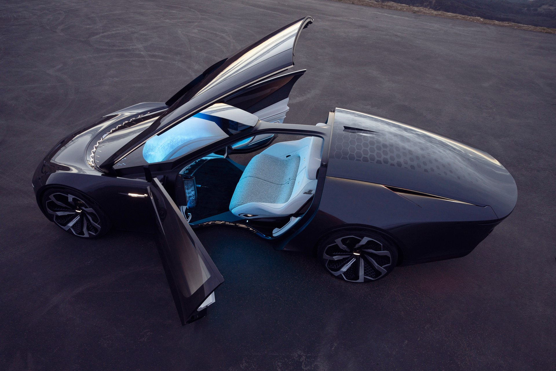 InnerSpace Concept 3 - Cadillac releases autonomous electric vehicles concept
