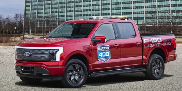F 150 Lightning 750x375 - 2022 Ford F-150 Lightning to become NASCAR pace vehicle at Martinsville Speedway