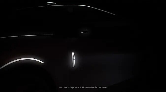 Lincoln EV Concept 675x375 - Lincoln will show off its fully electric concept vehicle on April 20th