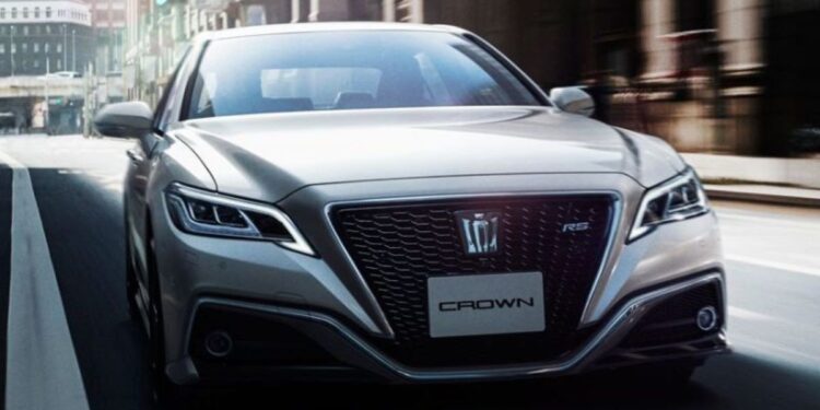 toyota crown 750x375 - Toyota to Build Electric Version of Crown in SUV form