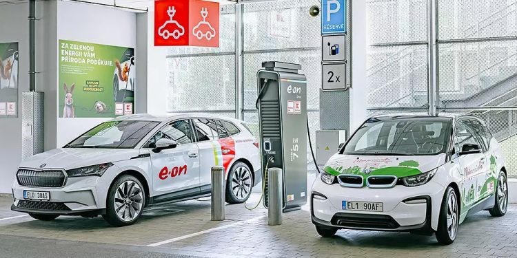 eon ladestation charging station 750x375 - E.ON to Establish Extensive EV Charging Network at Kaufland Stores in Czech Republic