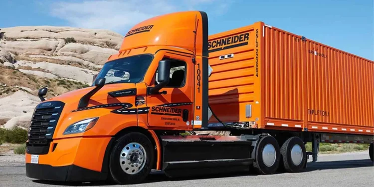 Schneider electric truck Daimler 750x375 - Schneider's Electric Truck Fleet Hits 1 Million Emission-Free Miles