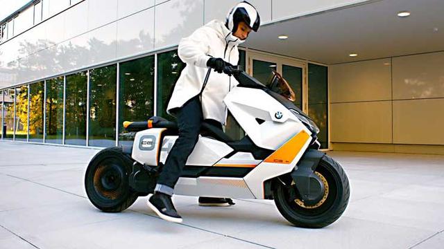 BMW CE 04 Photos 1 - BMW Start full production of its 75 mph CE 04 electric scooter