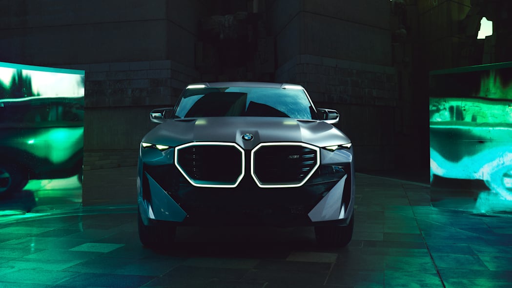 BMW XM Concept 10 - BMW XM Concept Photo Gallery
