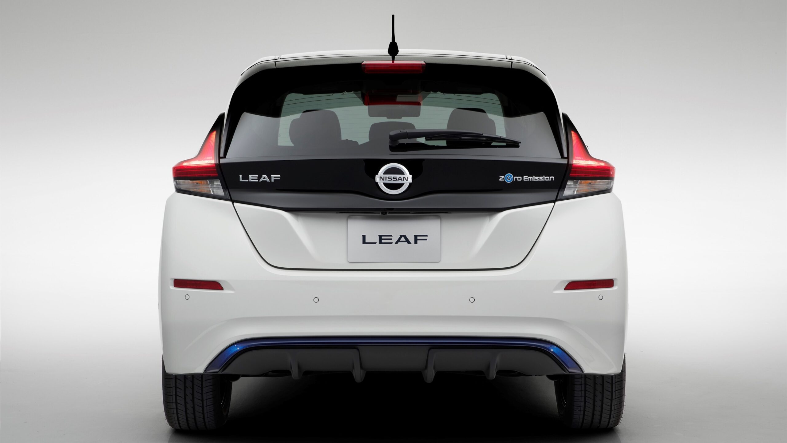 Nissan Leaf 6 scaled - 2022 Nissan Leaf : Price, Specs, Range and Picture