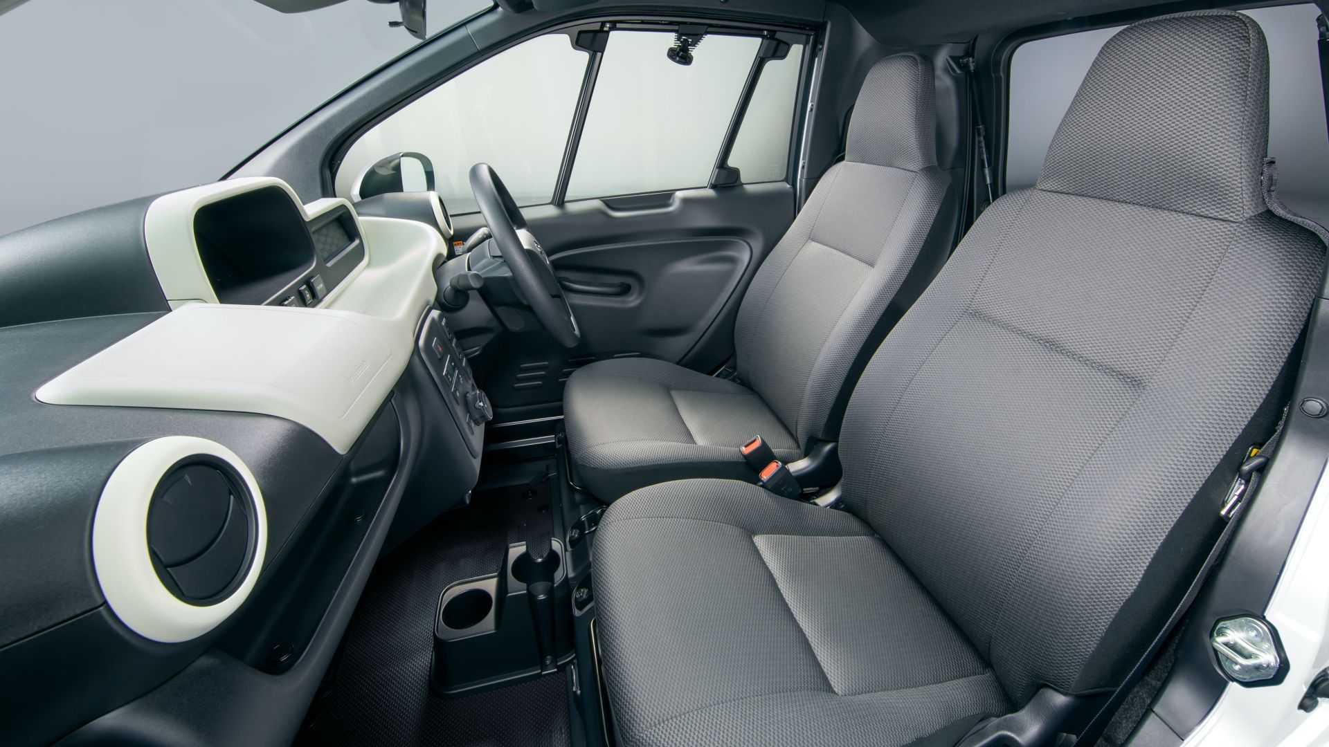 Toyota Cpod EV 6 - Toyota C+pod EV Photos Gallery