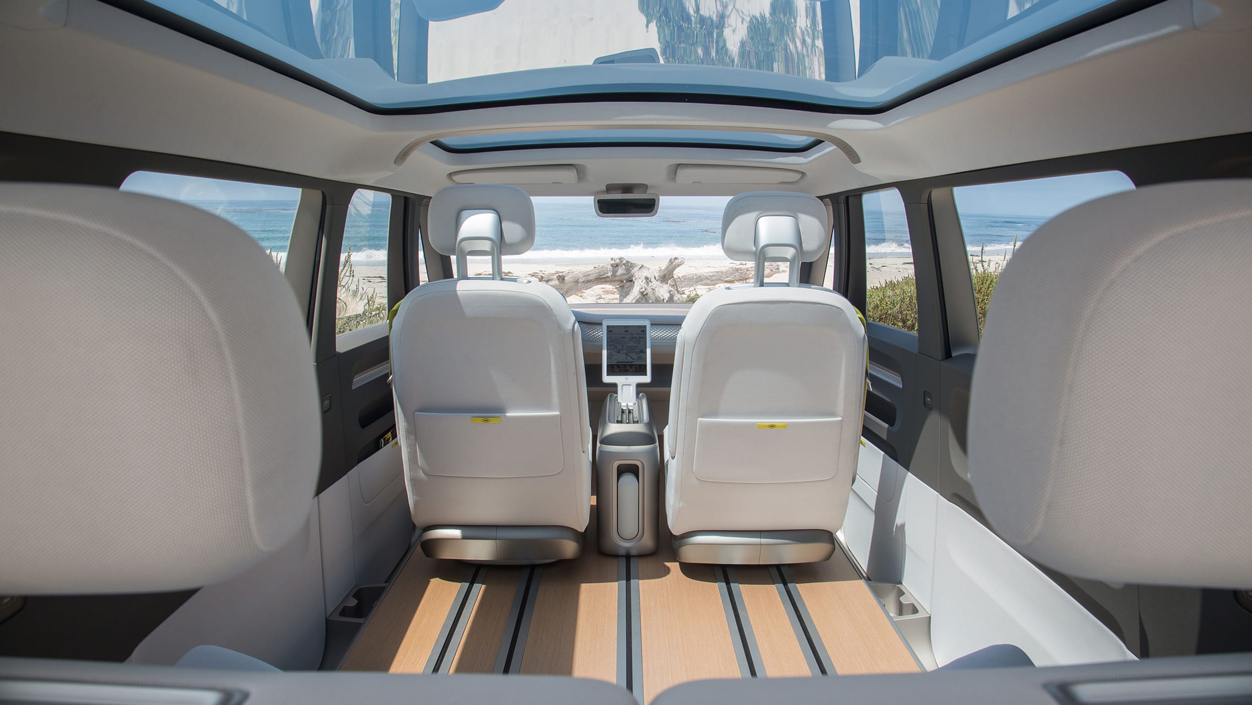 Volkswagen I.D. Buzz Microbus Concept 14 - Volkswagen's electric ID.Buzz van ready for make debut in 2022