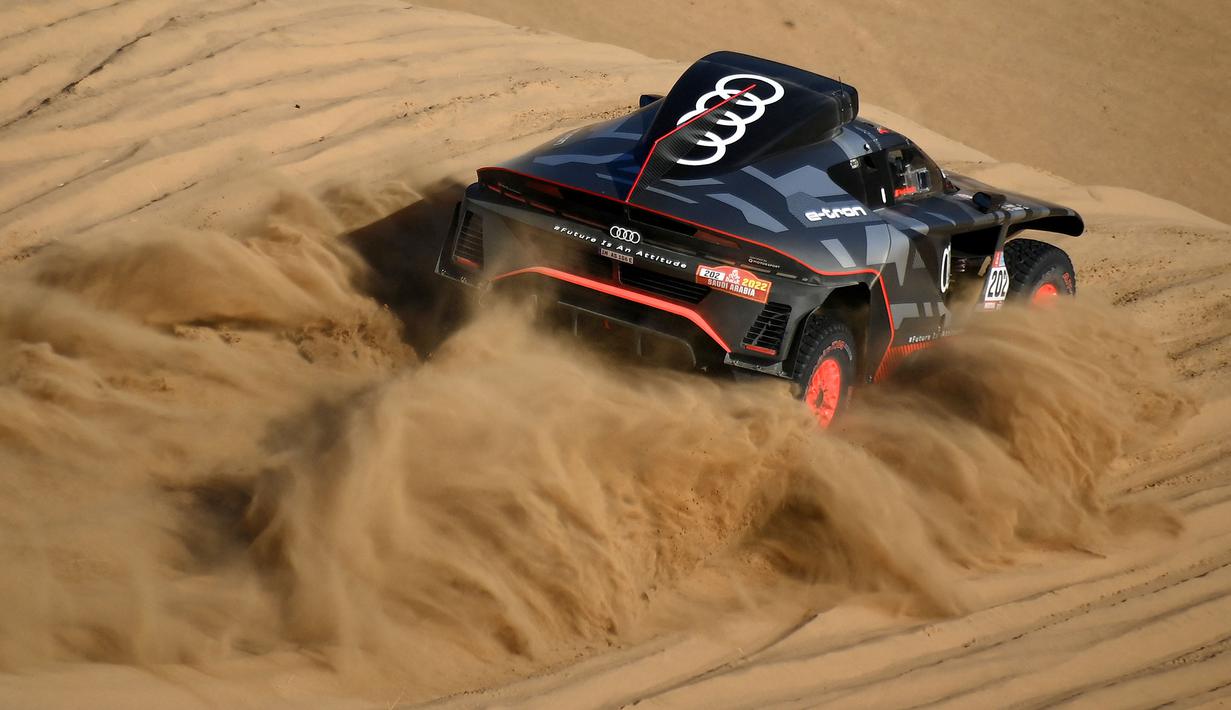 Audi RS Q e tron 4 - Audi RS Q e-tron debuts at the 2022 Dakar Rally Photos Gallery