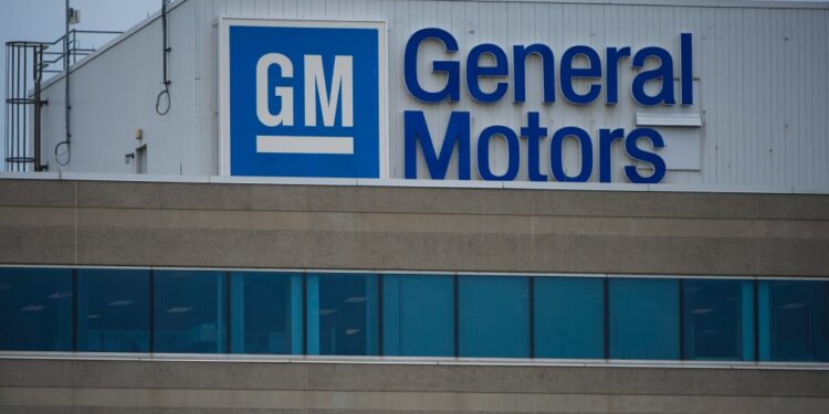 General Motors Truck Electric 2035 750x375 - General Motors will produce all-electric heavy-duty (HD) trucks by 2035