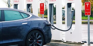 Tesla super charging stations