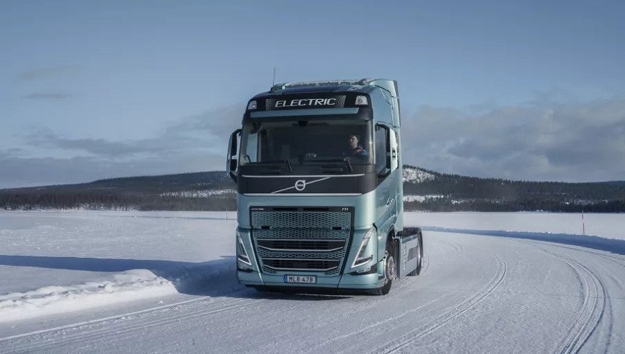 Volvo Trucks 2 - Volvo Trucks introduces new safety features for its electric trucks