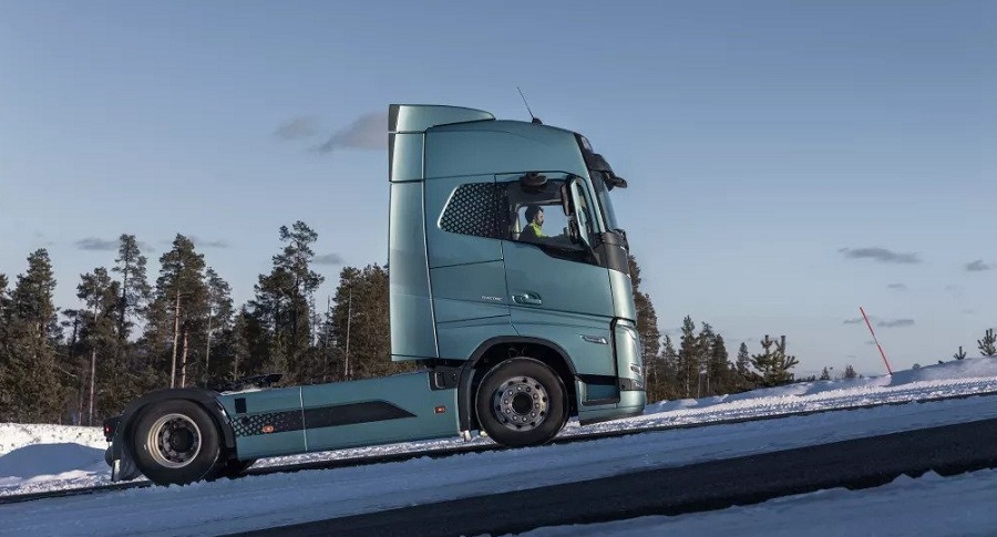 Volvo Trucks 3 - Volvo Trucks introduces new safety features for its electric trucks