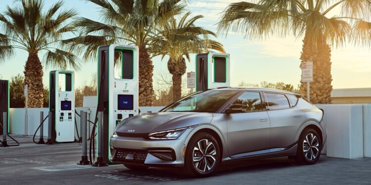 Kia partners with Electrify America for electric var charging in America