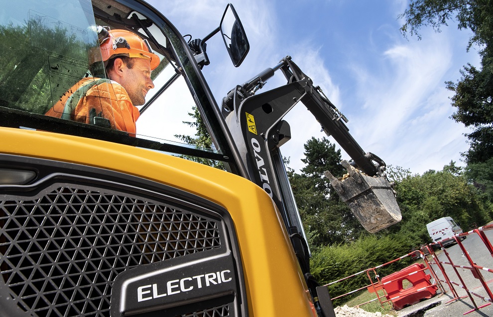 Volvo ECR25 Electric excavator. (Photo: Volvo CE)