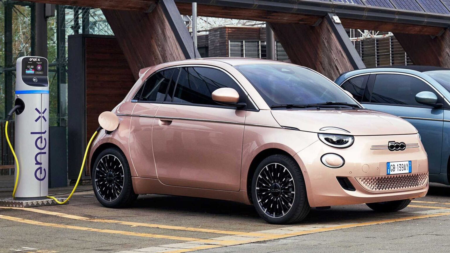New Fiat 500 electric cars