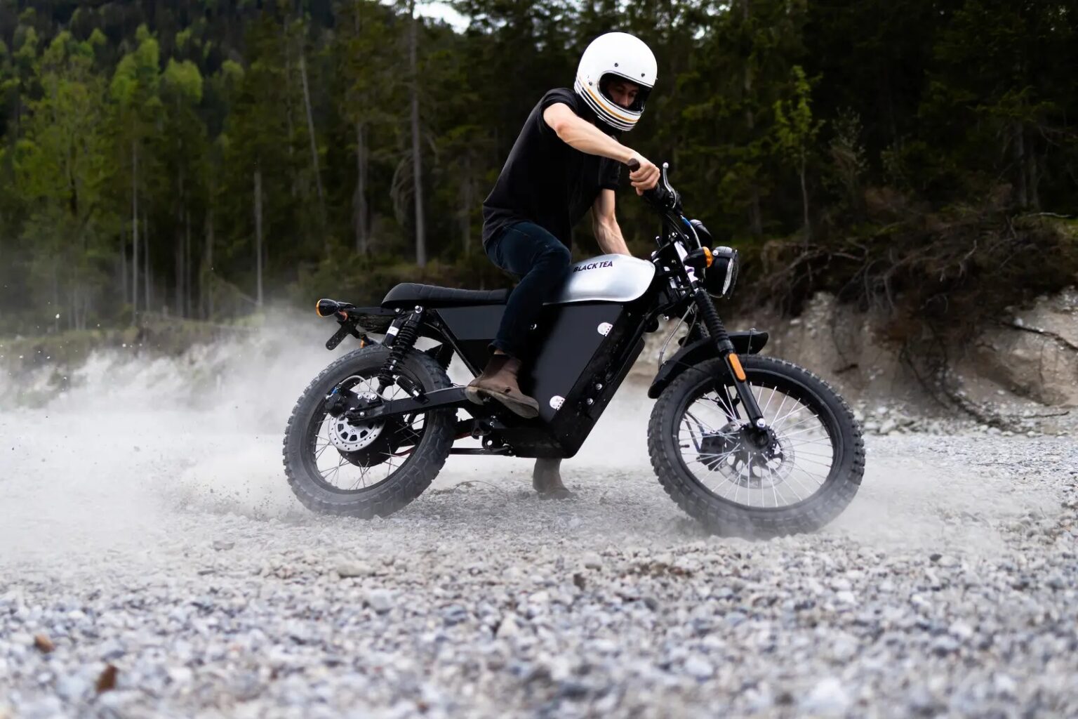Black Tea Introduces two new line ups of more powerful electric motorcycles