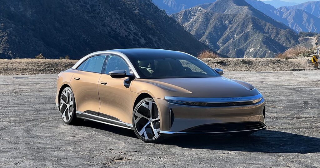 Lucid to build Plant in Saudi Arabia with an annual capacity of 155,000 EVs 2022 Lucid Air