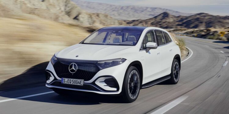 2023 Mercedes Benz EQS SUV 1 750x375 - Mercedes-Benz to gradually eliminate manual transmission from 2023