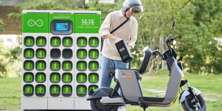 gogoro go station 750x375 - Gogoro Launches in Israel this Summer, Brings Its Battery Swapping Network