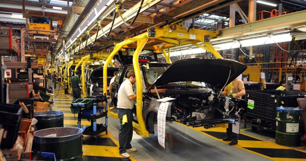 UK electric vehicle industry at risk of collapse due to battery supply