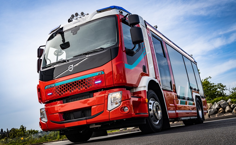AT Electric 1 - Rosenbauer introduces its new electric fire vehicle lineup