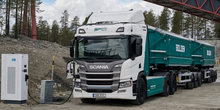 Scania 25P BEV 6x2 electric truck 750x375 - Scania 25P BEV 6x2 electric truck operates 19 hours a day in mines in Sweden