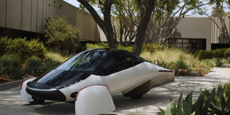 Aptera Car 750x375 - Aptera Unveils Launch Edition of Solar-Powered Three-Wheeled Electric Vehicle with 40,000 Pre-Orders
