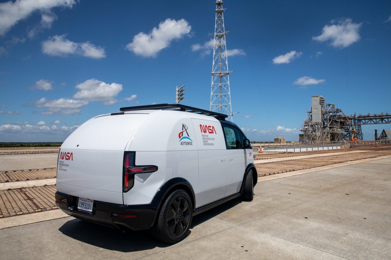 NASA testing Canoo’s EV as astronauts transporting vehicle for Artemis program