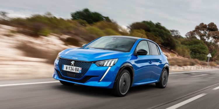 Peugeot e 208 750x375 - More than 346,000 new plug-in electric cars were registered in France in 2022