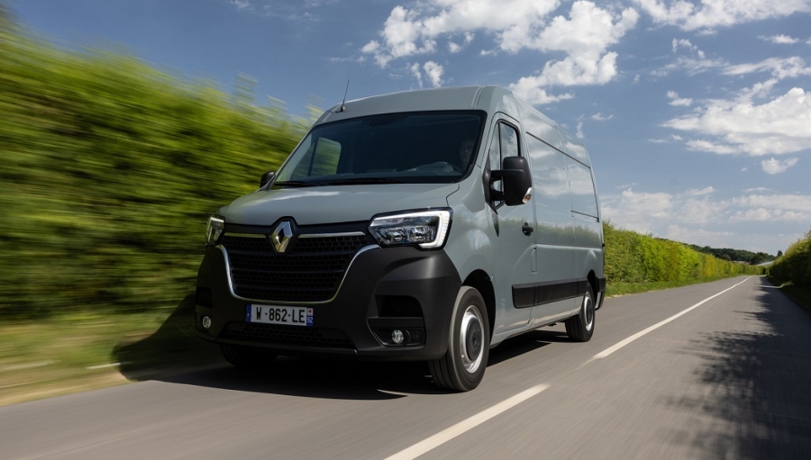 Renault Master E Tech 1 - Renault Master E-Tech gets battery with increased capacity, now has a range of up to 203 Km