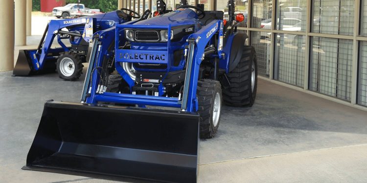 Solectrac electric tracktor