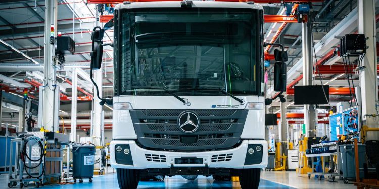 mercedes benz eeconic electric truck production 750x375 - Daimler Truck start production of eEconic, its second electric truck with range up to 100 km