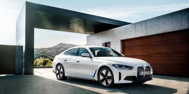 BMW introduces i4 eDrive35 with 70.2 kWh battery pack, starting at US$ 52,395