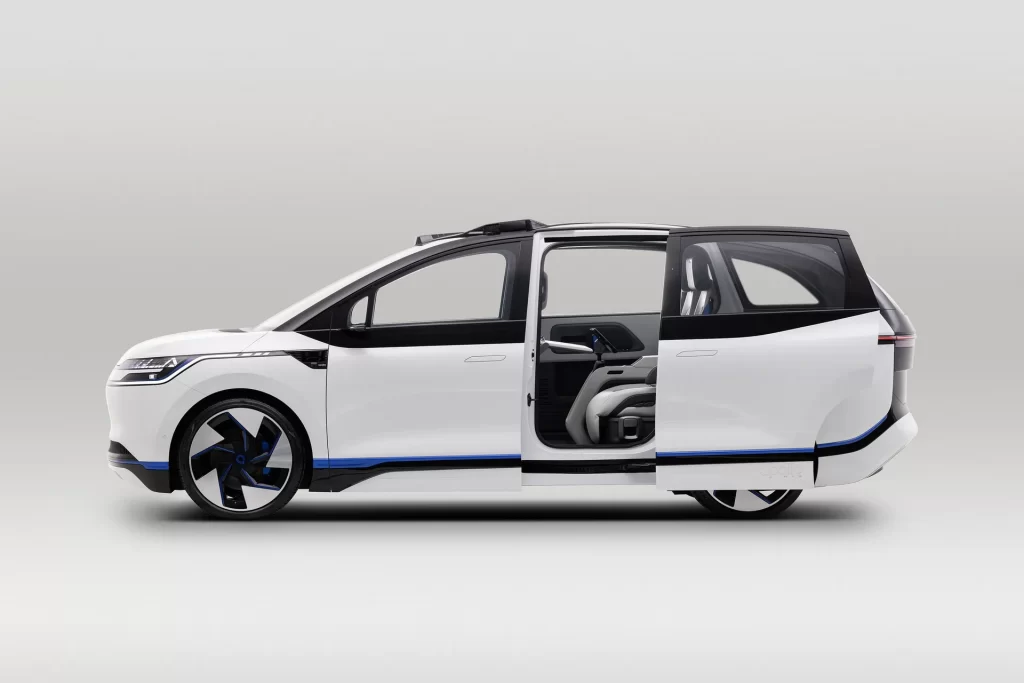 Baidu claims Apollo RT6 has better autonomous mobility technology than Tesla