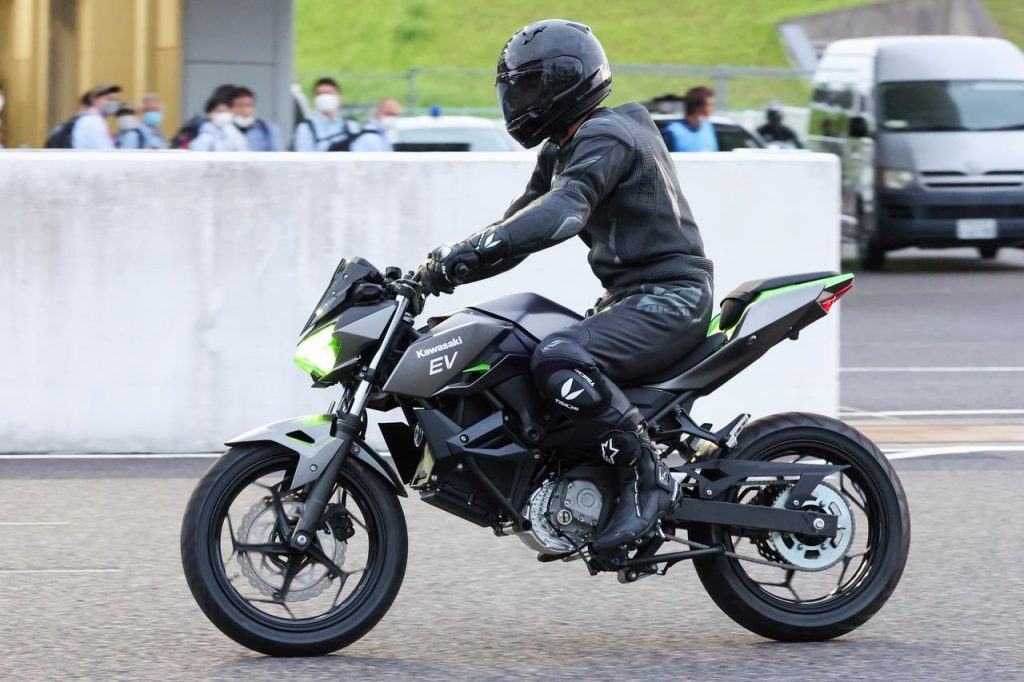 Kawasaki shows off a sports electric motorcycle prototype at Suzuka 8 Hours