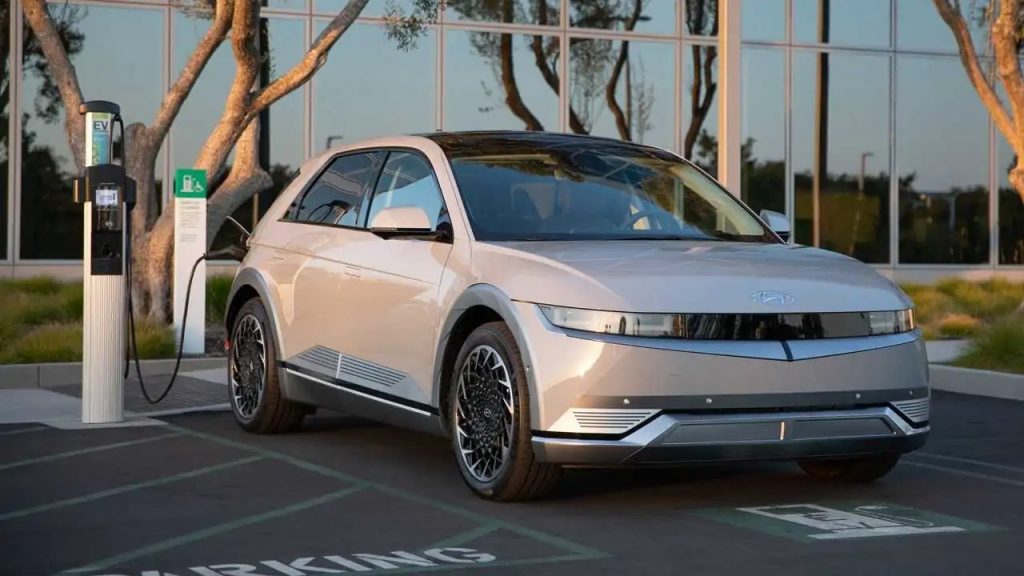 S. Korean FM concerns over a new US law excluding EVs built outside North America from tax breaks