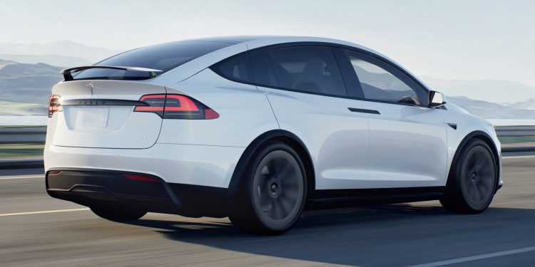 Tesla driver loses license for 5 years after drunk driving, blames Autopilot system