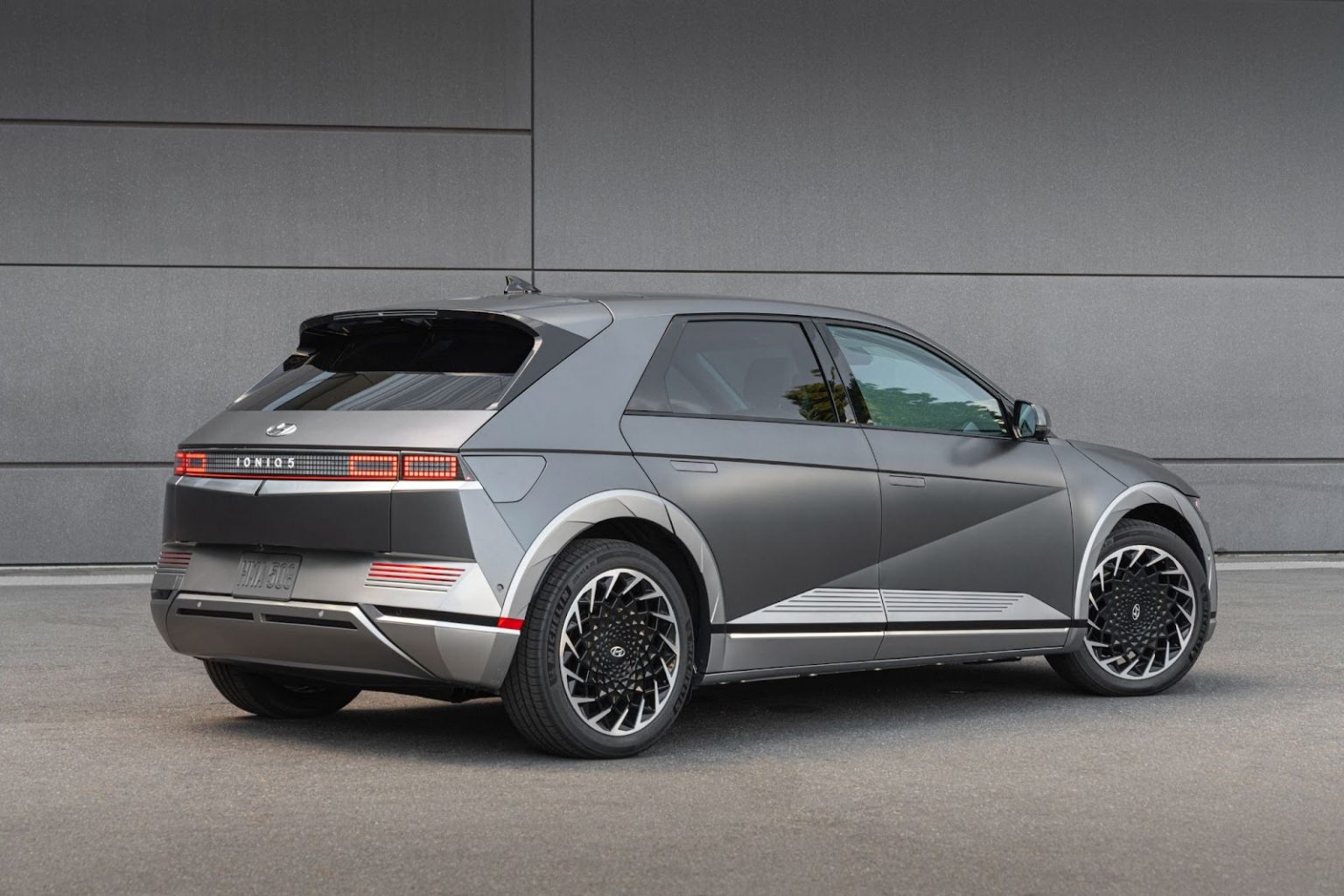 Up close with single speed transmission for electric vehicles