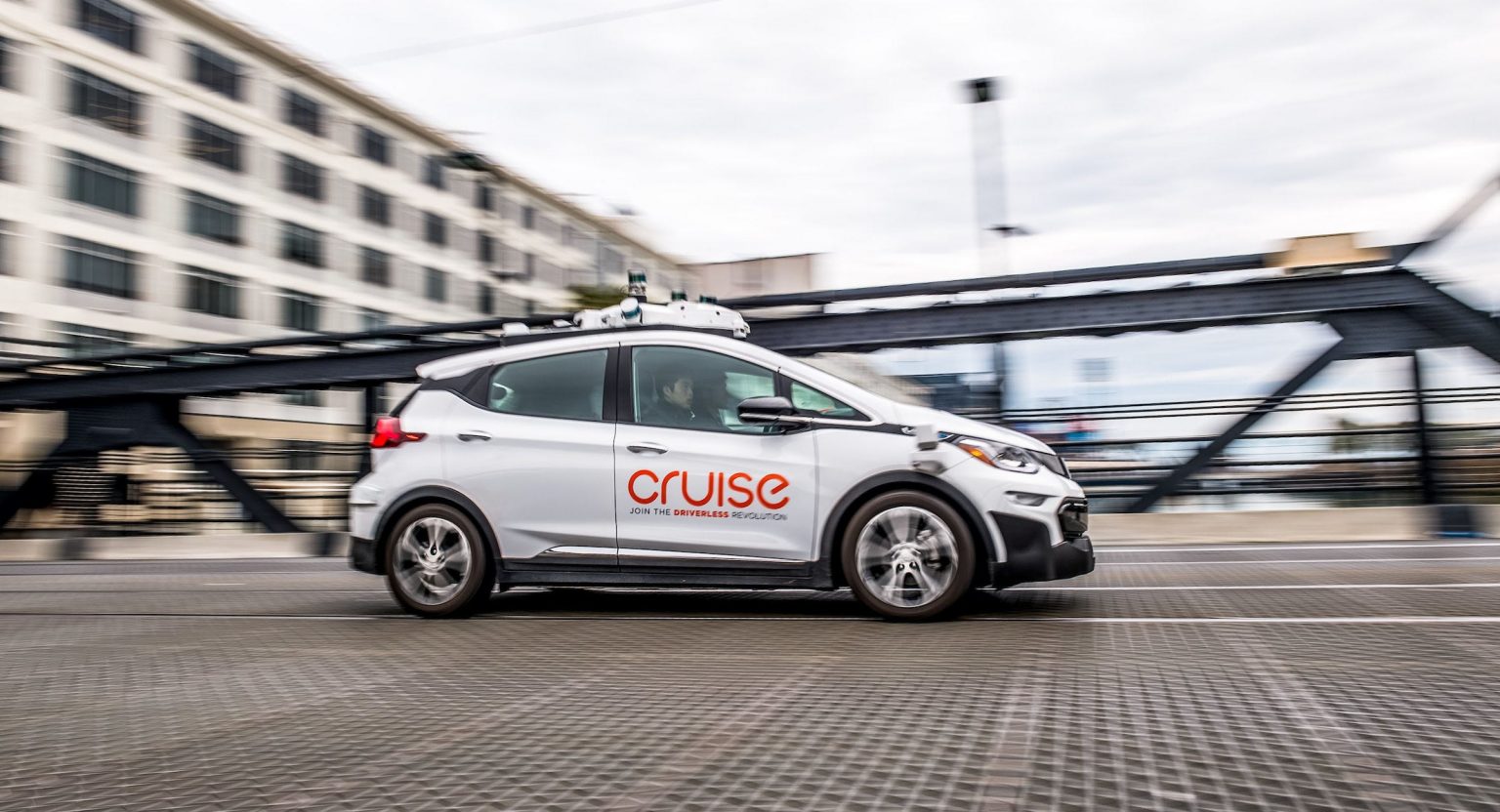Autonomous Vehicle Service Cruise Faces Workforce Reduction Amid Safety Concerns Cruise expands autonomous taxi service to Phoenix, Arizona to Texas in the next 90 days