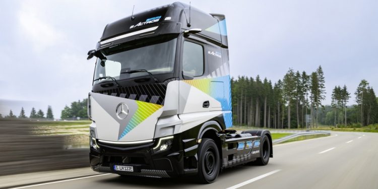 Daimler Truck receives order for 50 Mercedes-Benz eActros LongHaul electric trucks from Hegelmann Group