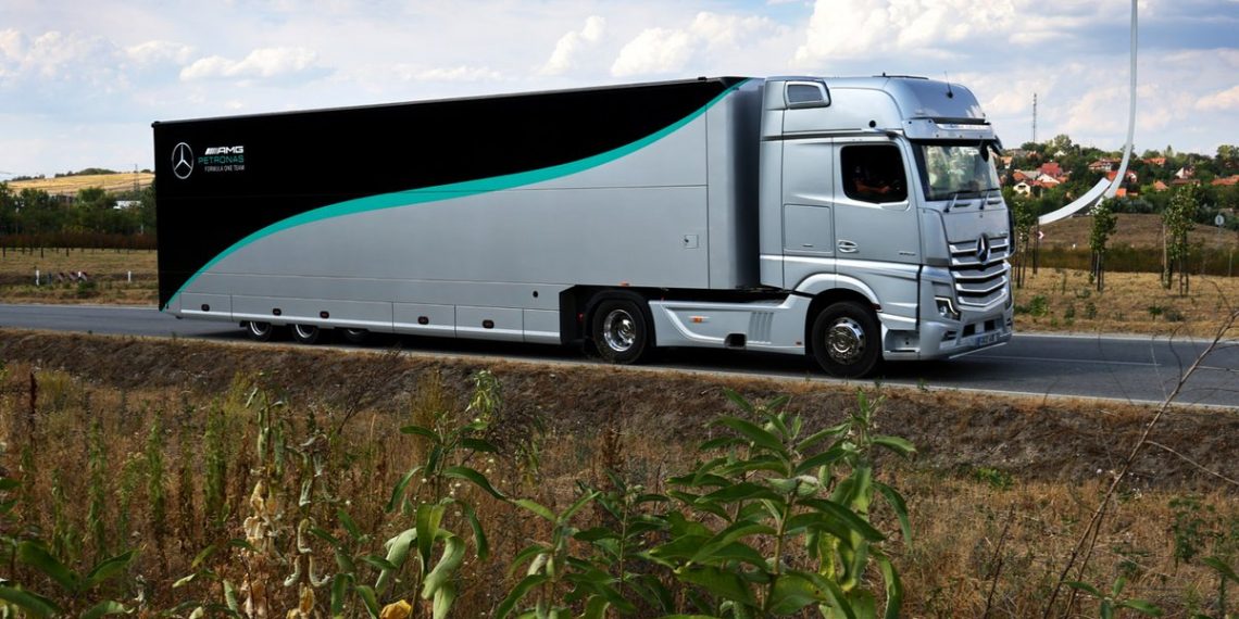 Mercedes-AMG Petronas bus used biofuel Hydrotreated Vegetable Oil to ...