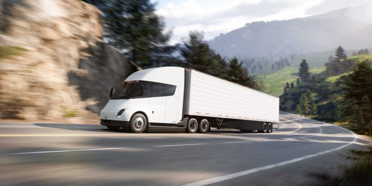 Tesla Semi electric truck 5 750x375 - Tesla Semi electric truck completes 500-mile drive weighing in at 81,000 lbs