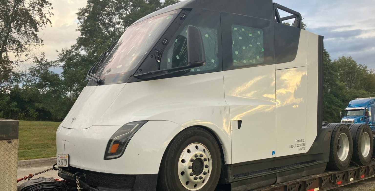 Tesla Semi electric trucks spotted being shipped and looks like just finished testing Tesla Semi electric trucks spotted being shipped and looks like just finished testing