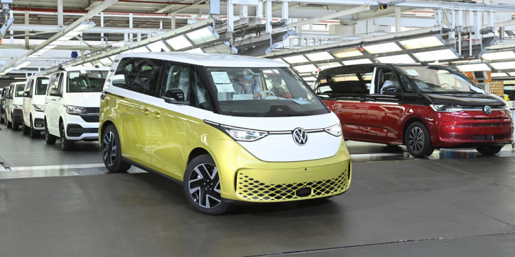 Volkswagen considering increasing ID Buzz electric vans production after recieve 12,500 pre-orders