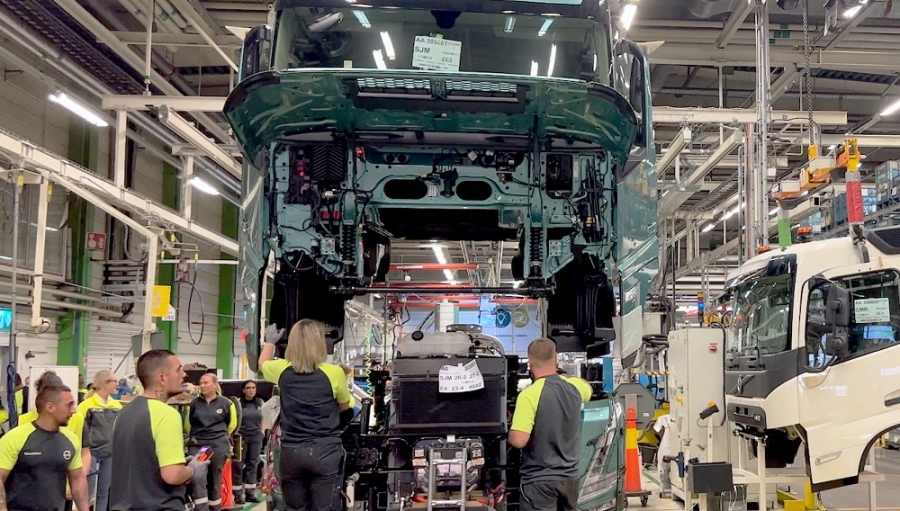 Volvo begins production of 3 electric trucks representing about two thirds of the companys sales 1 - Volvo begins production of 3 electric trucks, representing about two-thirds of the company's sales