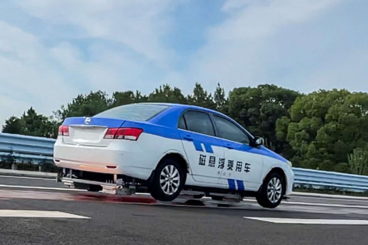 Chinese researchers developed electric vehicle that uses magnetic levitation technology