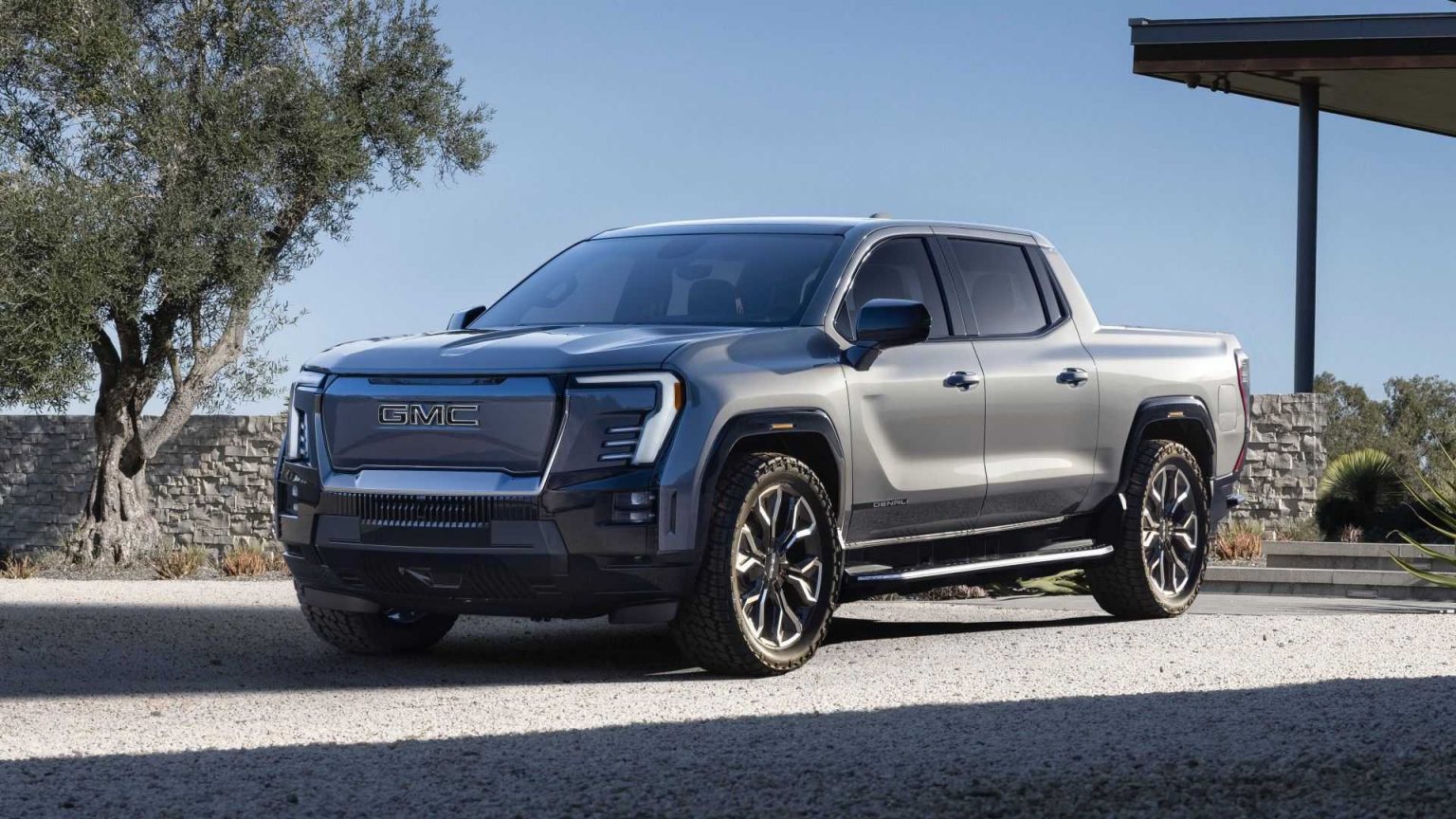 GMC Sierra EV Denali revealed with 754 hp and 400-mile range