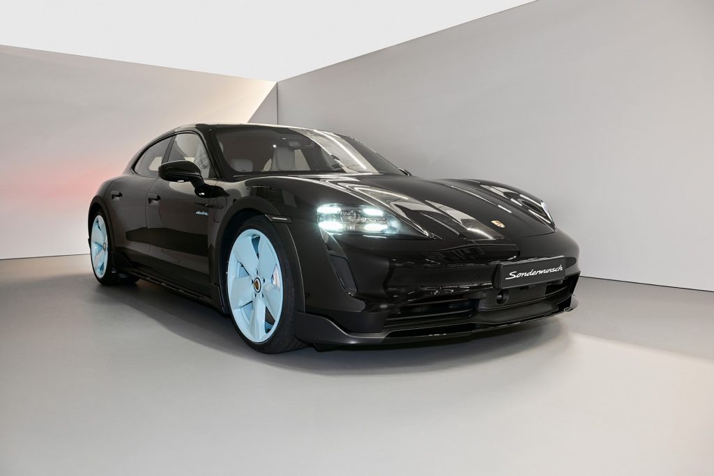 Jennie Kim BlackPink creates special Porsche Taycan 4S Cross Turismo in metallic black with meissenblue accents