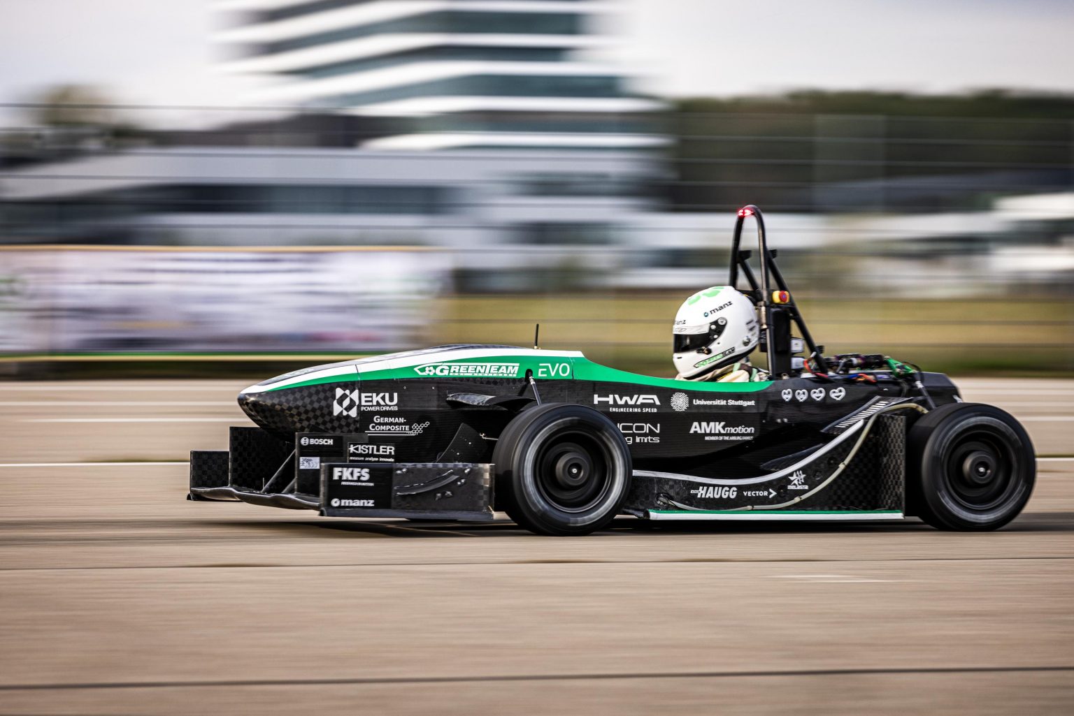The GreenTeam EV sets new world record from zero to 62 mph in just 1.461 seconds